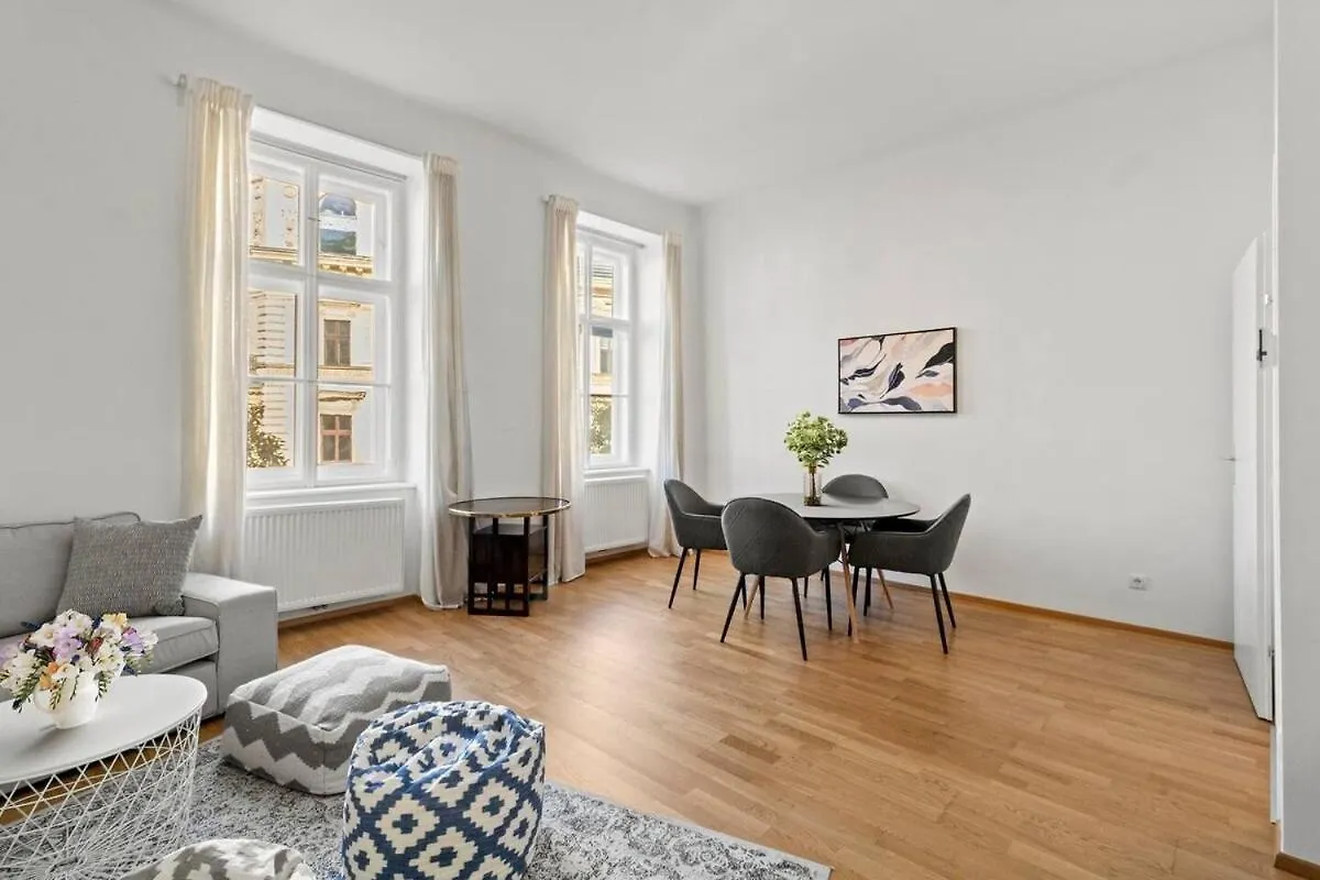 Close To Shopping Street I 2 Minutes To Naschmarkt 비엔나